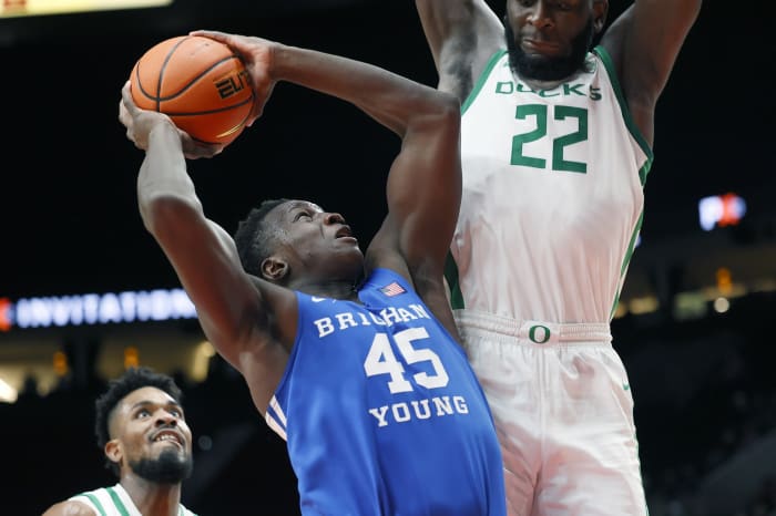 Fousseyni Traore BYU Basketball vs Oregon